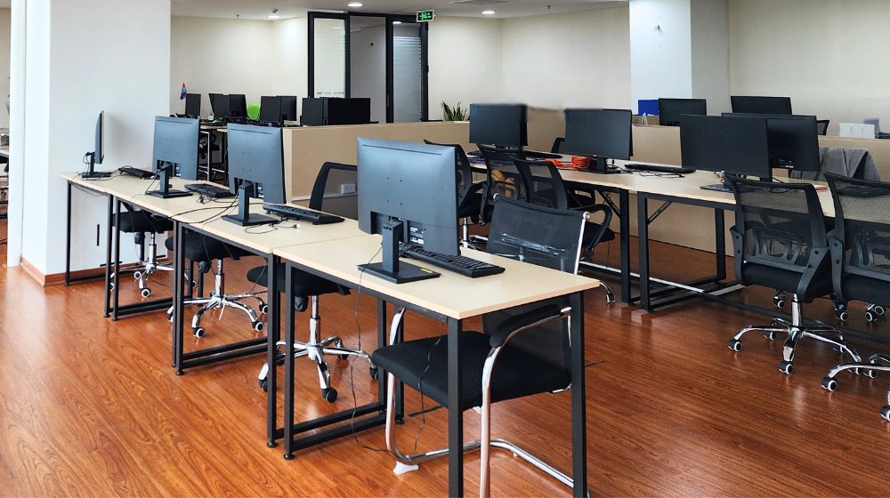 reduced AI training time with scalable data labeling teams